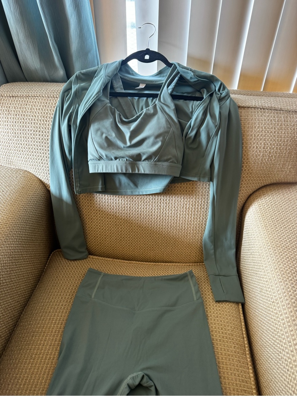 Womenβs High-Waist Athletic 3 piece set - Sage Green